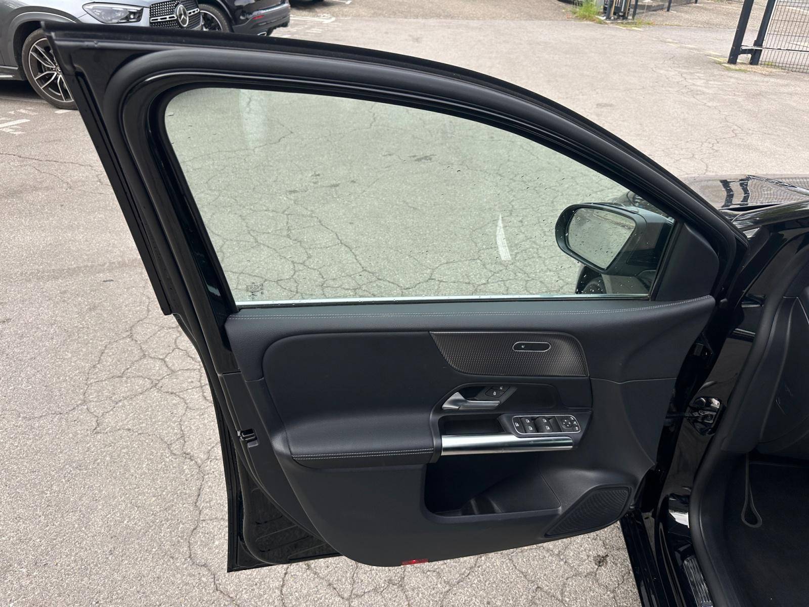 Image Mercedes-Benz CLASSE B 180 Progressive Line Edition  Classe B 180 7G-DCT Progressive Line Edition 180 Progressive Line Edition