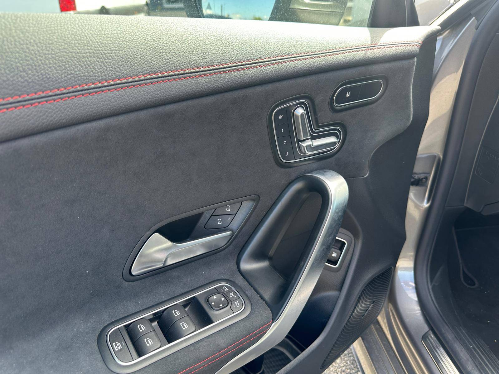 Image Mercedes-Benz CLA COUPÉ CLA 250 e Hybrid EQ Coupé AMG Line  CLA Coupé 250 e Hybrid EQ 8G-DCT AMG Line CLA 250 e Hybrid EQ Coupé AMG Line