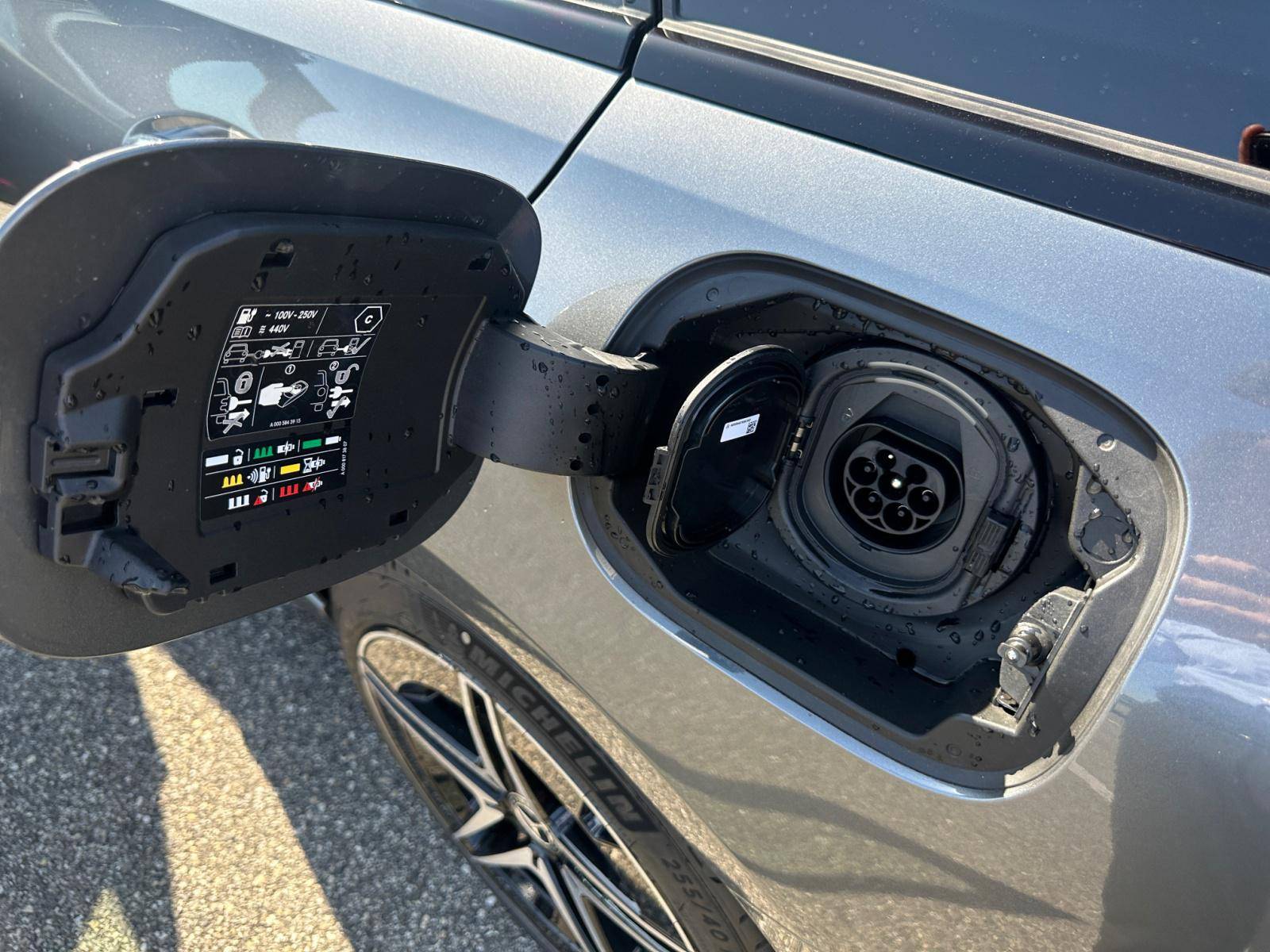 Image Mercedes-Benz CLASSE C BREAK Classe C 300 de Hybrid EQ Break AMG Line  Classe C 300 d e Hybrid EQ Break AMG Line Classe C 300 de Hybrid EQ Break AMG Line