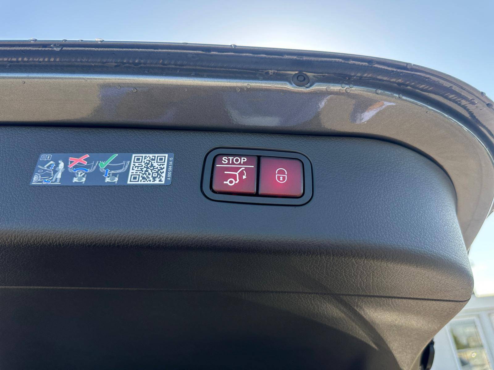 Image Mercedes-Benz CLASSE C BREAK Classe C 300 de Hybrid EQ Break AMG Line  Classe C 300 d e Hybrid EQ Break AMG Line Classe C 300 de Hybrid EQ Break AMG Line