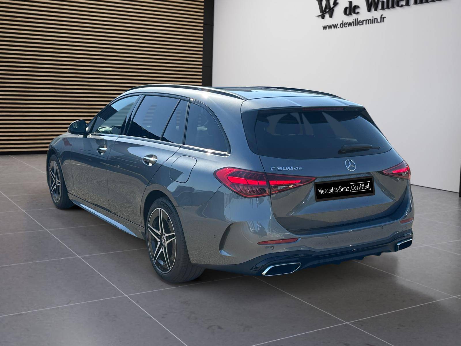 Image Mercedes-Benz CLASSE C BREAK Classe C 300 de Hybrid EQ Break AMG Line  Classe C 300 d e Hybrid EQ Break AMG Line Classe C 300 de Hybrid EQ Break AMG Line