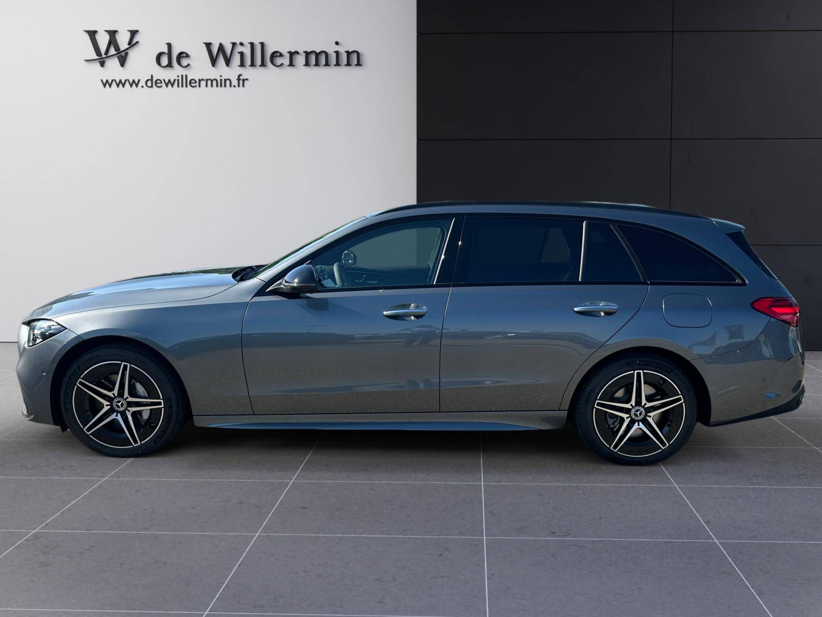 Image Mercedes-Benz CLASSE C BREAK Classe C 300 de Hybrid EQ Break AMG Line  Classe C 300 d e Hybrid EQ Break AMG Line Classe C 300 de Hybrid EQ Break AMG Line