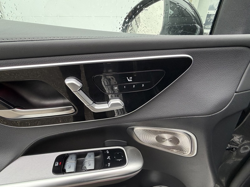 Image Mercedes-Benz GLC SUV GLC 220 d 4MATIC AMG Line  GLC 220 d 4MATIC AMG Line GLC 220 d 4MATIC AMG Line