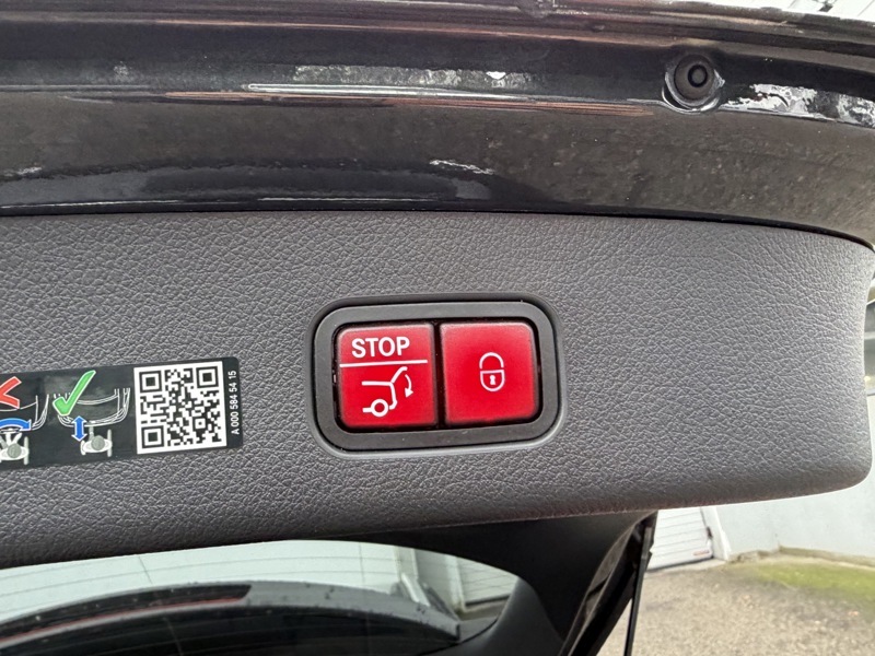 Image Mercedes-Benz GLC SUV GLC 220 d 4MATIC AMG Line  GLC 220 d 4MATIC AMG Line GLC 220 d 4MATIC AMG Line