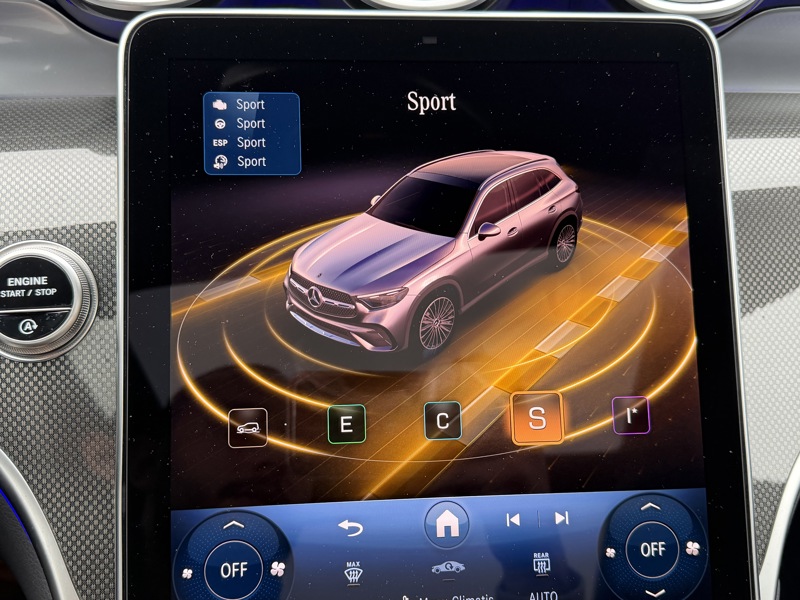 Image Mercedes-Benz GLC SUV GLC 220 d 4MATIC AMG Line  GLC 220 d 4MATIC AMG Line GLC 220 d 4MATIC AMG Line