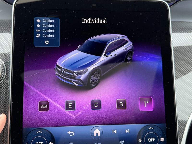 Image Mercedes-Benz GLC SUV GLC 220 d 4MATIC AMG Line  GLC 220 d 4MATIC AMG Line GLC 220 d 4MATIC AMG Line