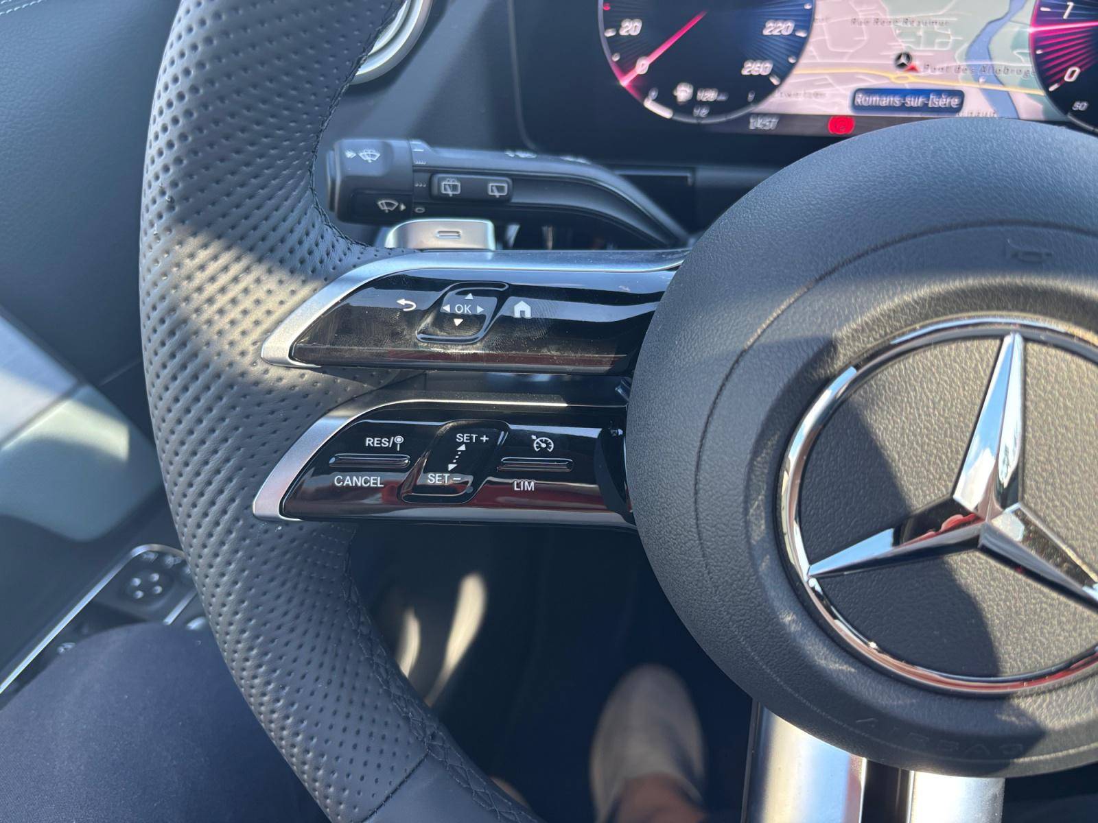 Image Mercedes-Benz GLA 200 d AMG Line  GLA 200 d AMG Line 200 d AMG Line