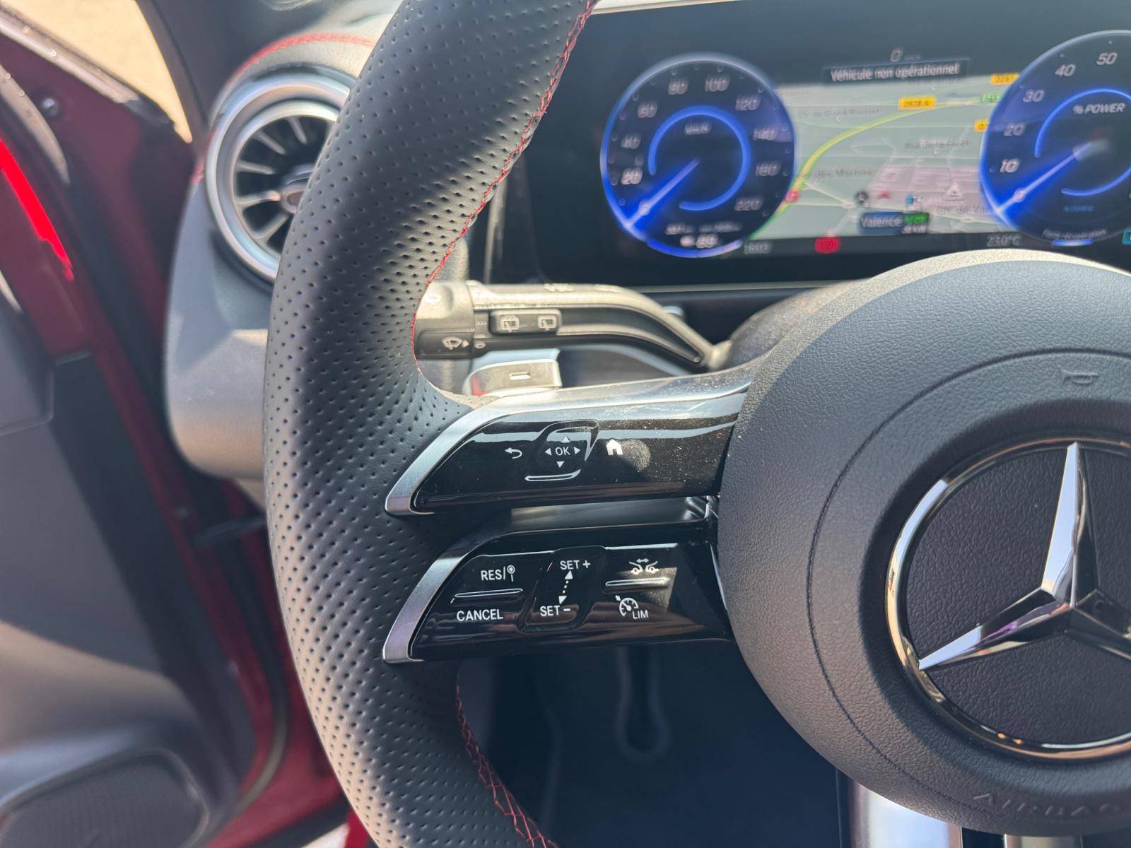 Image Mercedes-Benz EQB 350 4MATIC AMG Line  EQB 350 4MATIC AMG Line 350 4MATIC AMG Line