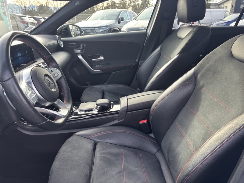 Image Mercedes-Benz CLASSE A 180 d Berline AMG Line   180 d Berline AMG Line