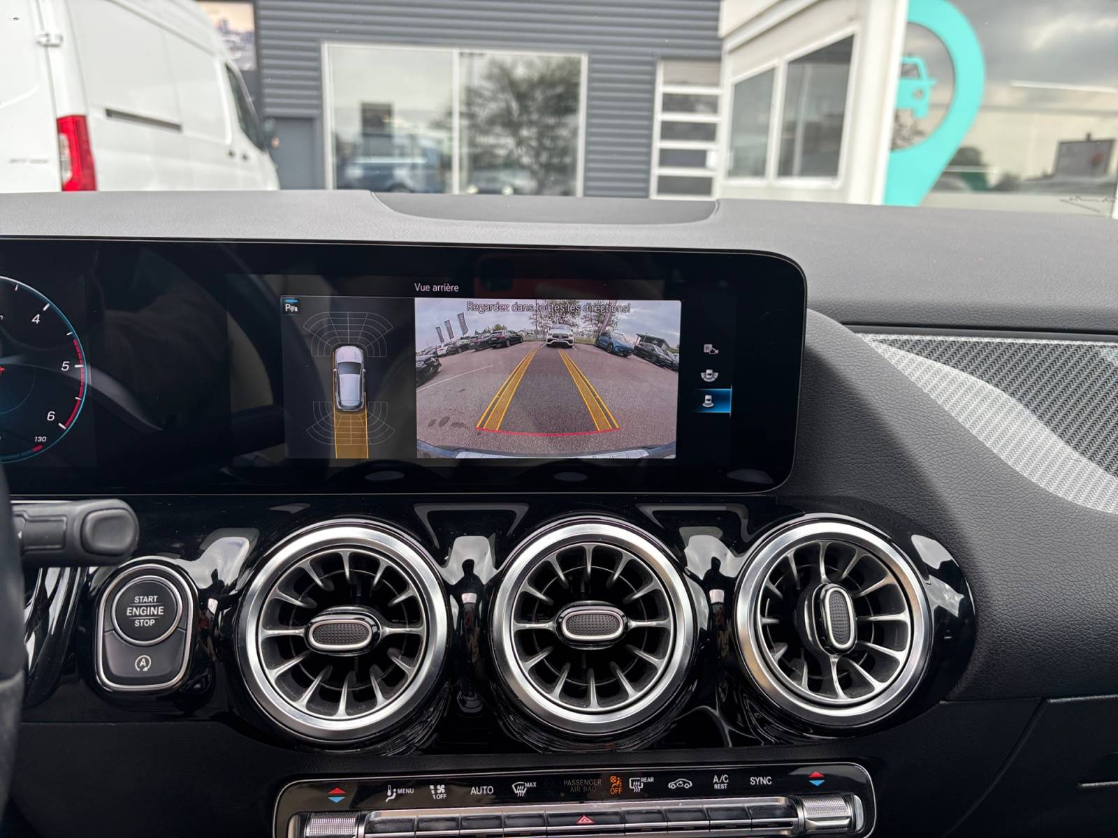 Image Mercedes-Benz GLA 220 d 4MATIC AMG Line  GLA 220 d 4MATIC AMG Line 220 d 4MATIC AMG Line