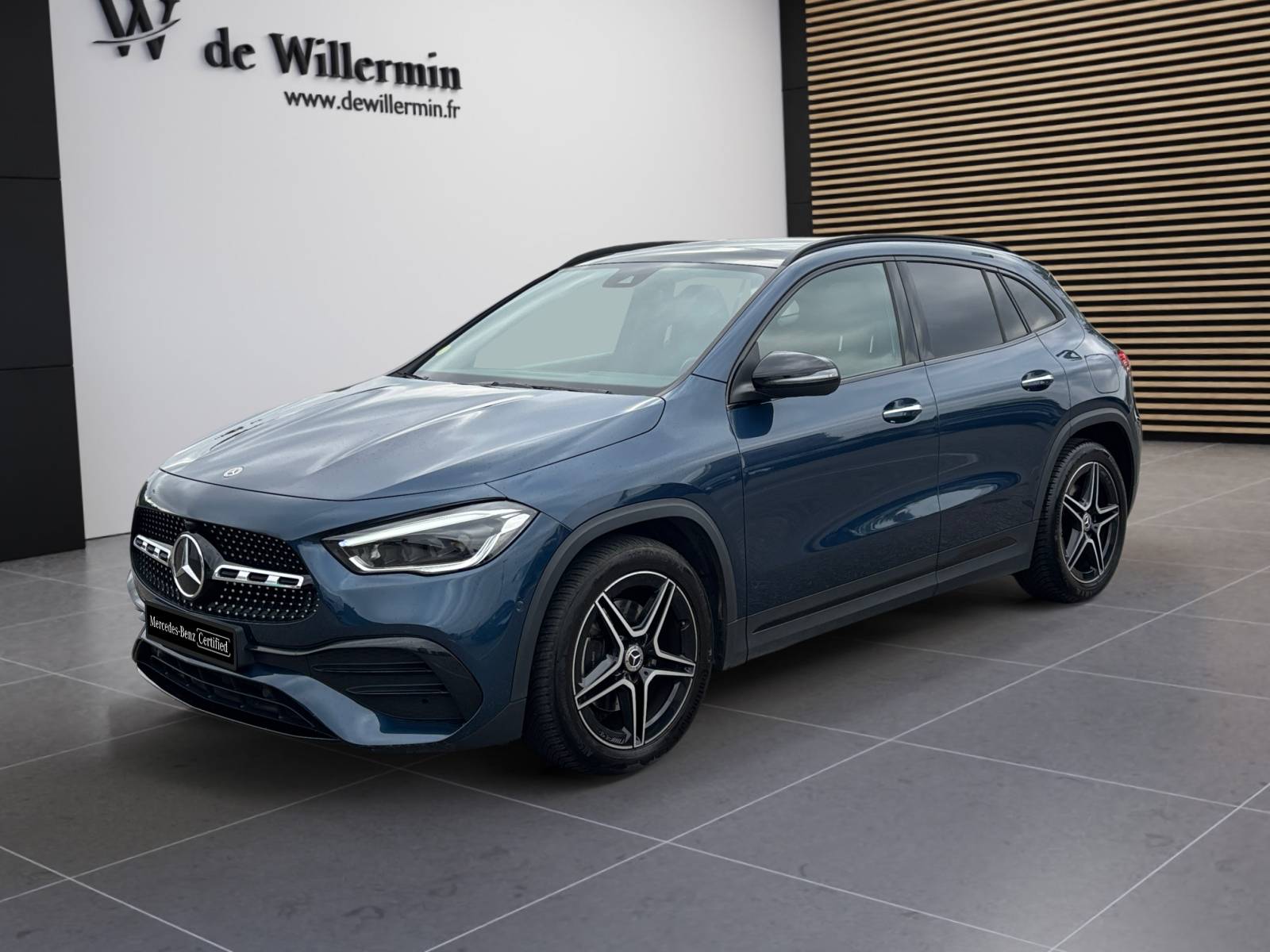 Image Mercedes-Benz GLA 220 d 4MATIC AMG Line  GLA 220 d 4MATIC AMG Line 220 d 4MATIC AMG Line