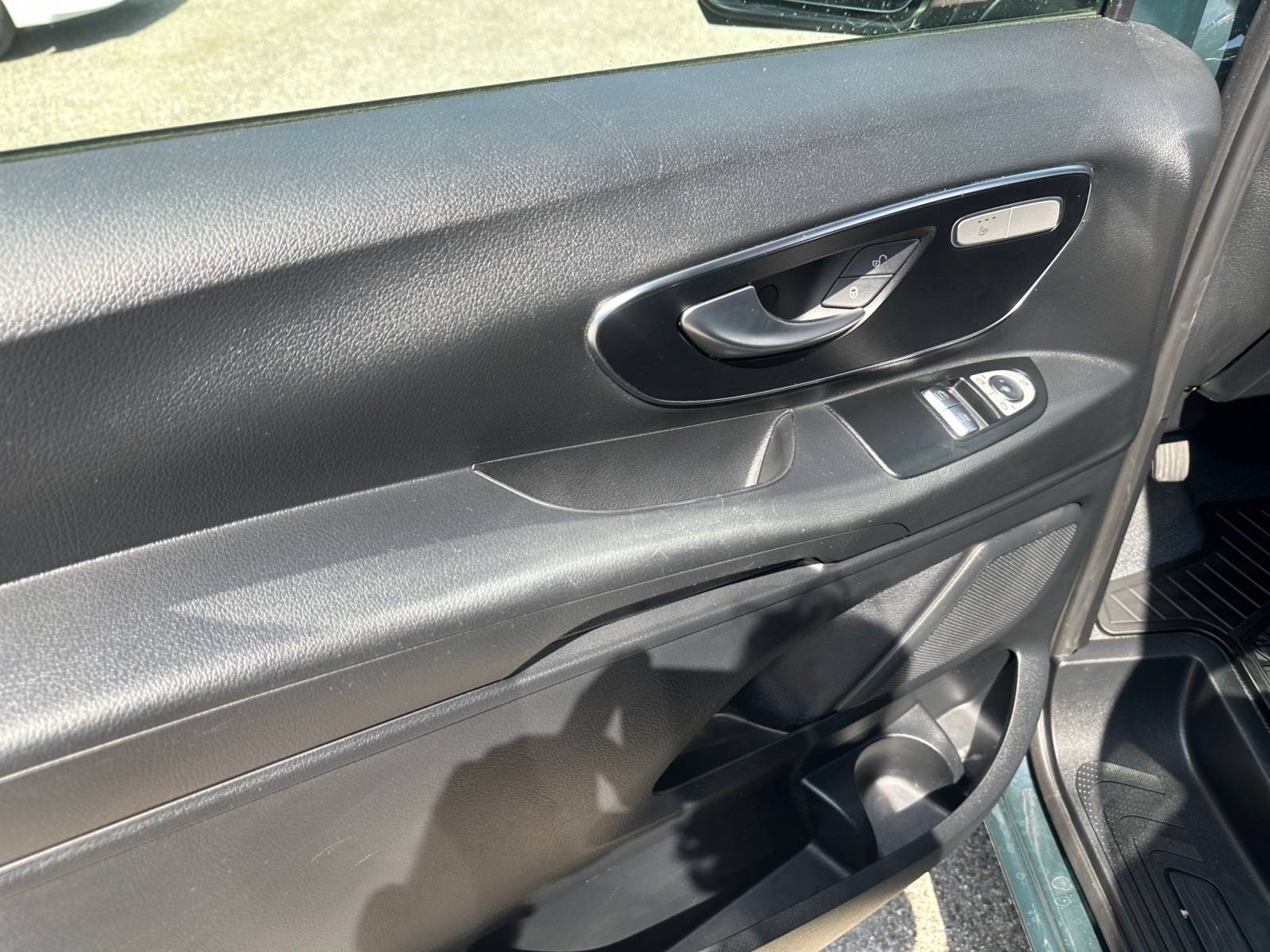 Image Mercedes-Benz VITO 119 CDI 4x4 Fourgon Long  VITO FGN 119 CDI LONG SELECT 119 CDI 4x4 Fourgon Long