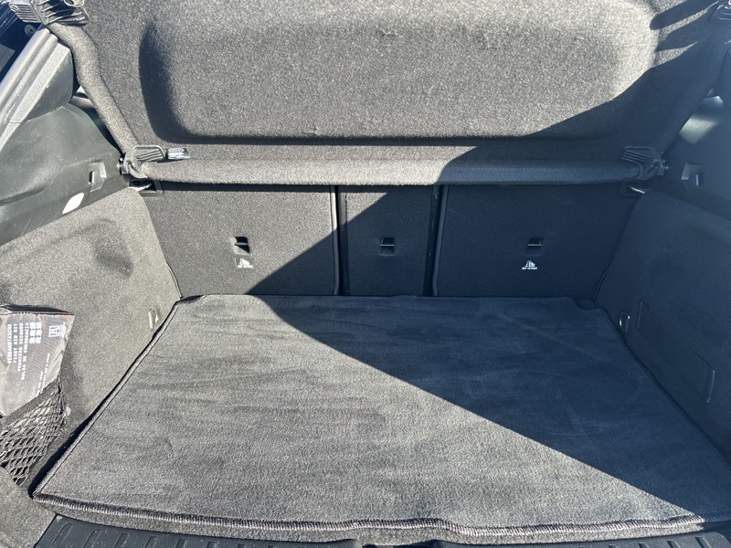 Image Mercedes-Benz EQA 350 4MATIC AMG Line   350 4MATIC AMG Line