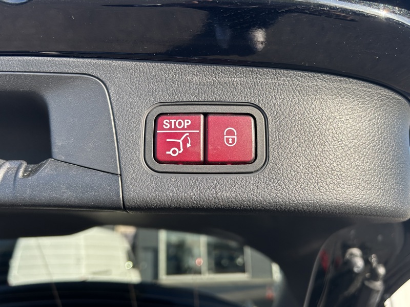 Image Mercedes-Benz EQA 350 4MATIC AMG Line   350 4MATIC AMG Line