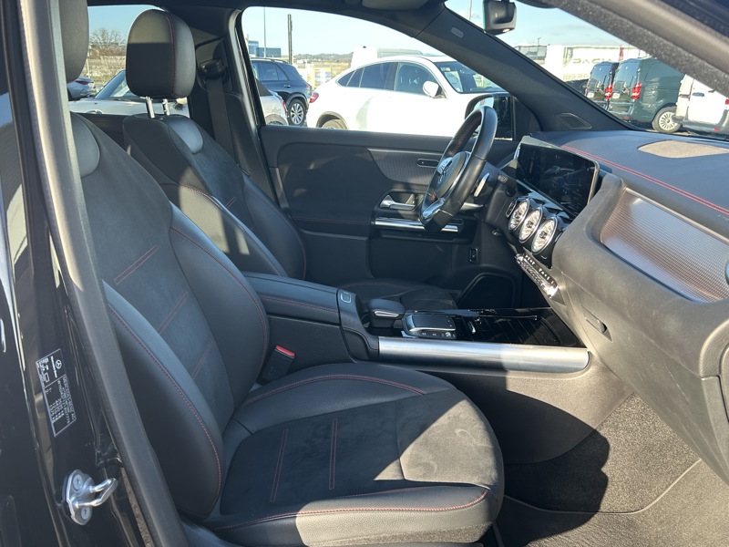 Image Mercedes-Benz EQA 350 4MATIC AMG Line   350 4MATIC AMG Line