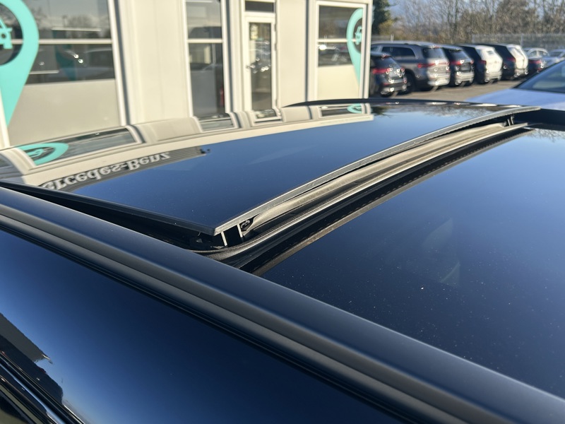 Image Mercedes-Benz EQA 350 4MATIC AMG Line   350 4MATIC AMG Line