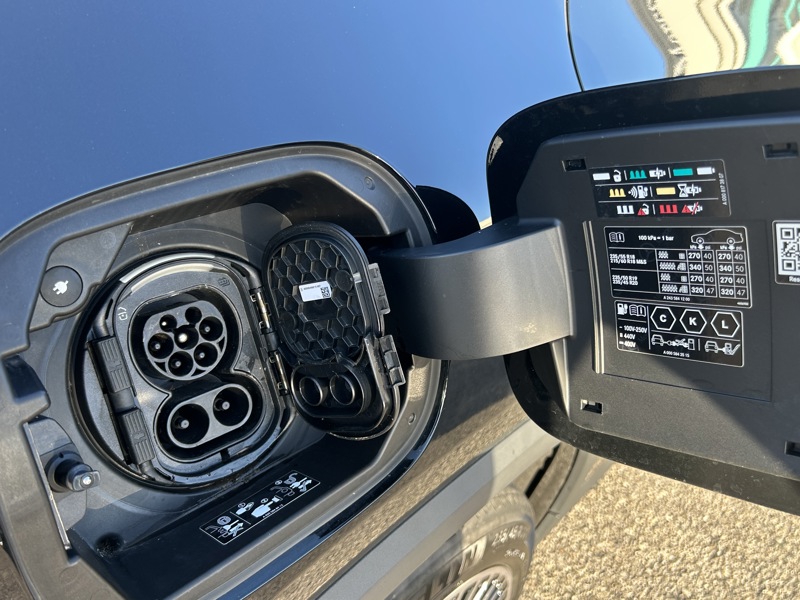 Image Mercedes-Benz EQA 350 4MATIC AMG Line   350 4MATIC AMG Line