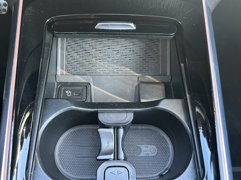 Image Mercedes-Benz EQA 350 4MATIC AMG Line   350 4MATIC AMG Line