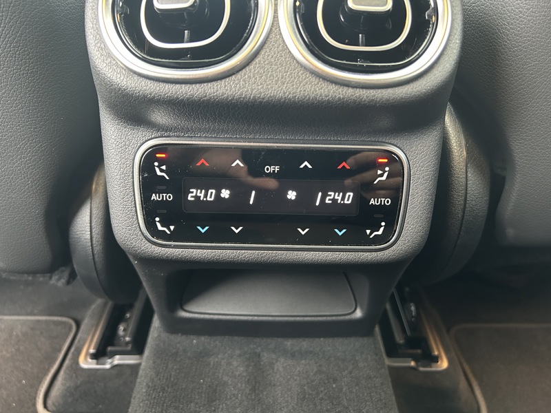 Image Mercedes-Benz GLC COUPÉ GLC 220 d 4MATIC Coupé AMG Line  GLC 220 d 4MATIC Coupé AMG Line GLC 220 d 4MATIC Coupé AMG Line