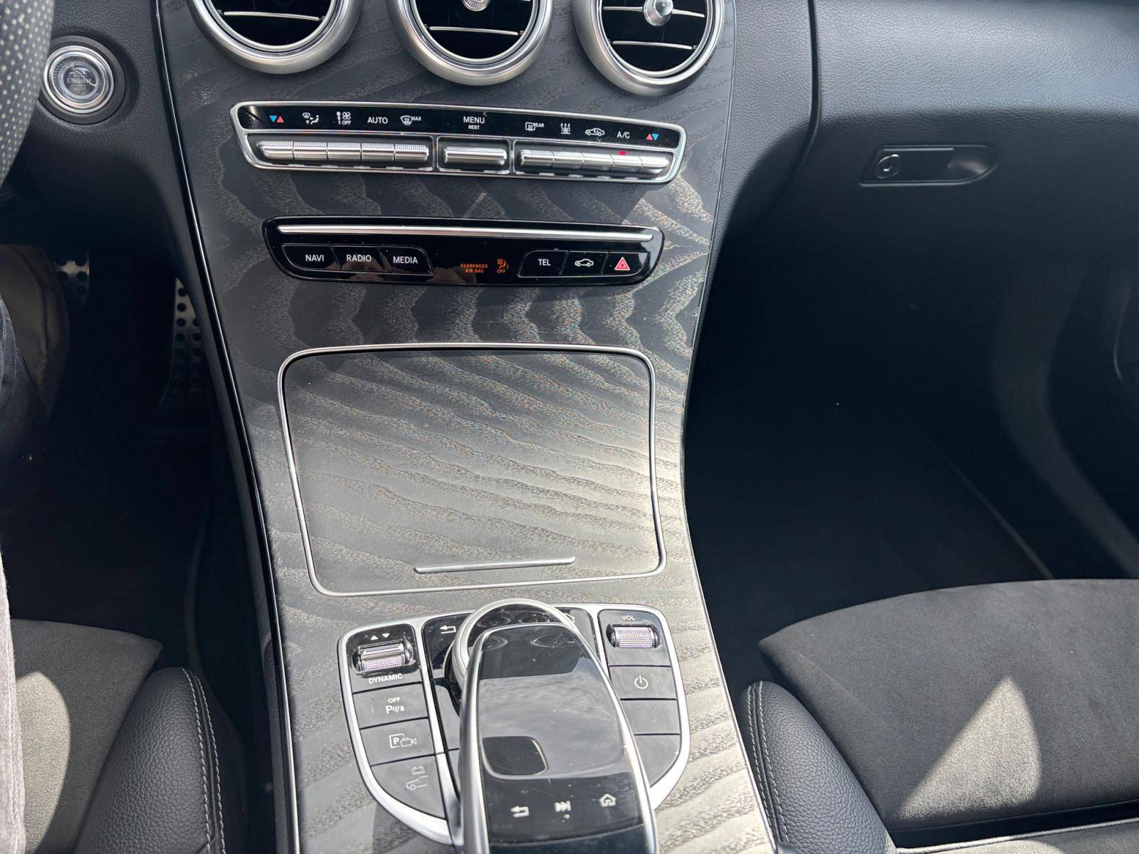 Image Mercedes-Benz CLASSE C BERLINE Classe C 300 e Berline AMG Line  Classe C 300 e Berline AMG Line Classe C 300 e Berline AMG Line