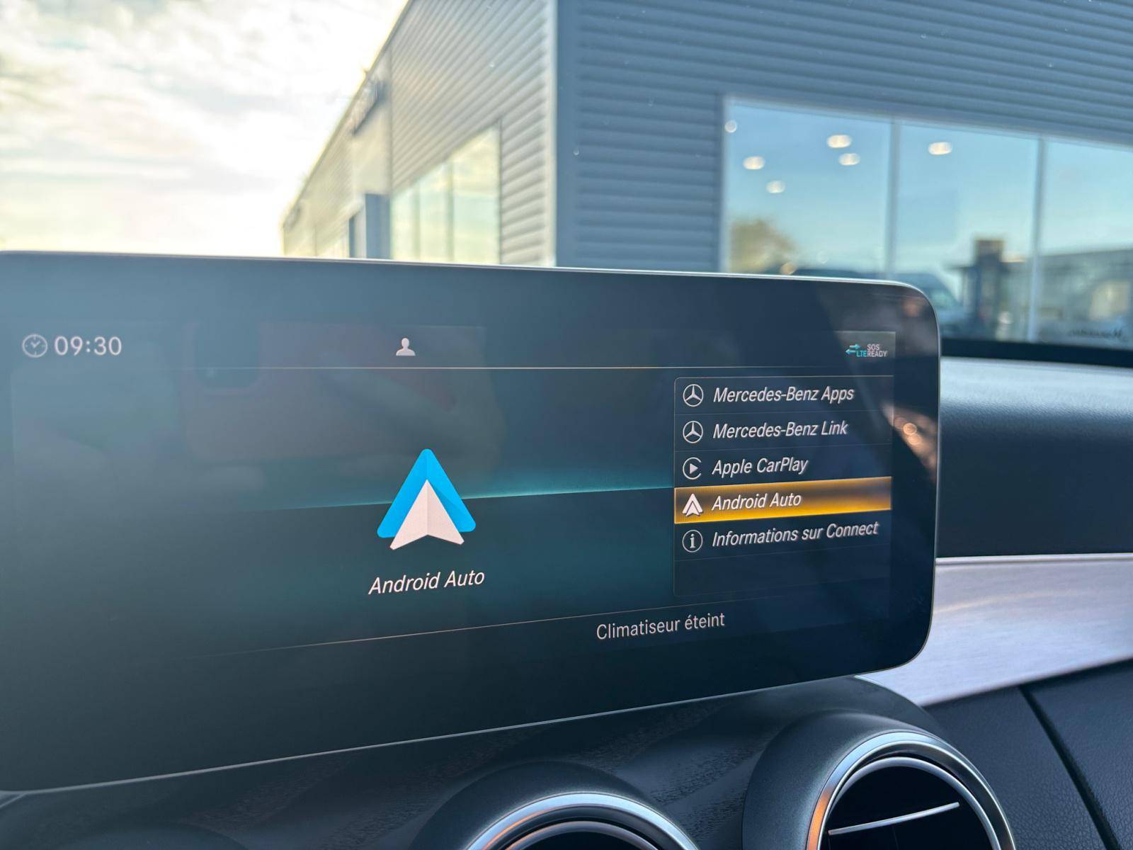 Image Mercedes-Benz CLASSE C BERLINE Classe C 300 e Berline AMG Line  Classe C 300 e Berline AMG Line Classe C 300 e Berline AMG Line