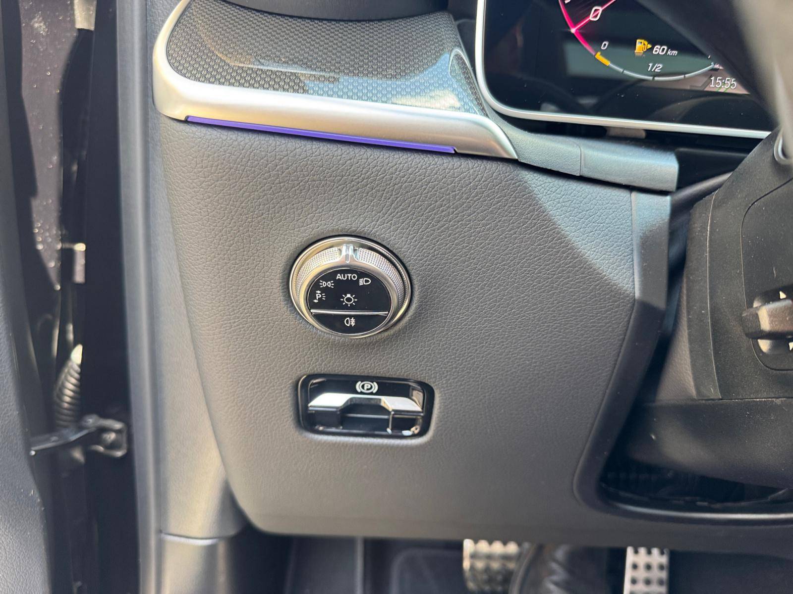 Image Mercedes-Benz GLC SUV GLC 300 e  Hybrid EQ 4MATIC AMG Line +  GLC 300 e  Hybrid EQ 4MATIC AMG Line + GLC 300 e  Hybrid EQ 4MATIC AMG Line +