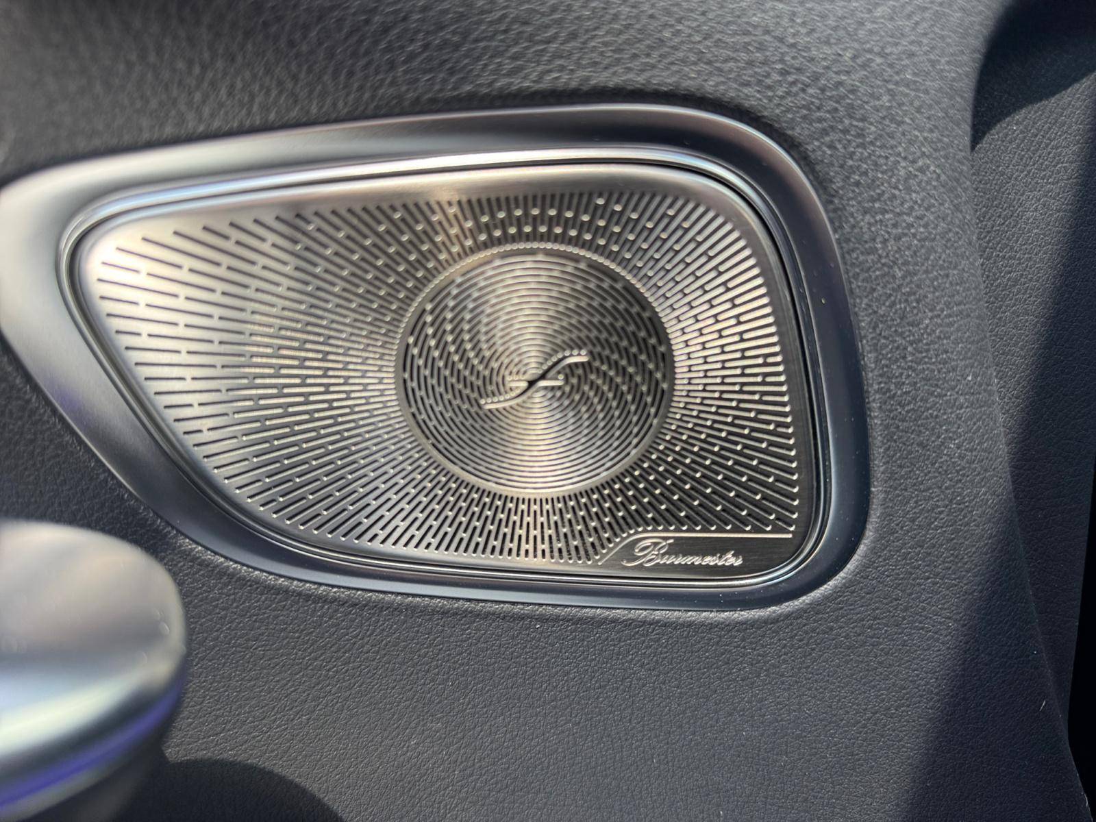 Image Mercedes-Benz GLC SUV GLC 300 e  Hybrid EQ 4MATIC AMG Line +  GLC 300 e  Hybrid EQ 4MATIC AMG Line + GLC 300 e  Hybrid EQ 4MATIC AMG Line +