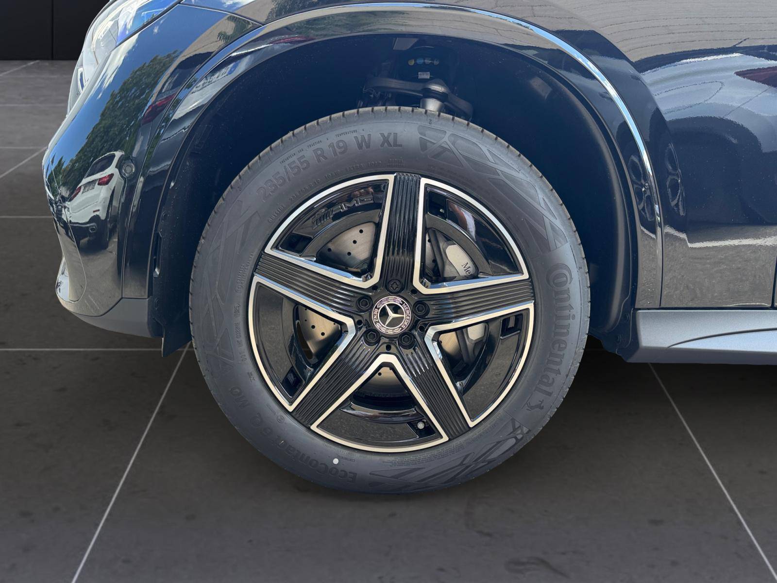 Image Mercedes-Benz GLC SUV GLC 300 e  Hybrid EQ 4MATIC AMG Line +  GLC 300 e  Hybrid EQ 4MATIC AMG Line + GLC 300 e  Hybrid EQ 4MATIC AMG Line +