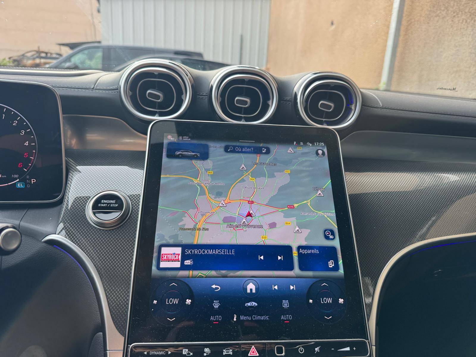 Image Mercedes-Benz GLC COUPÉ GLC 300 de Hybrid EQ 4MATIC Coupé AMG Line  GLC 300 d e Hybrid EQ 4MATIC Coupé AMG Line GLC 300 de Hybrid EQ 4MATIC Coupé AMG Line