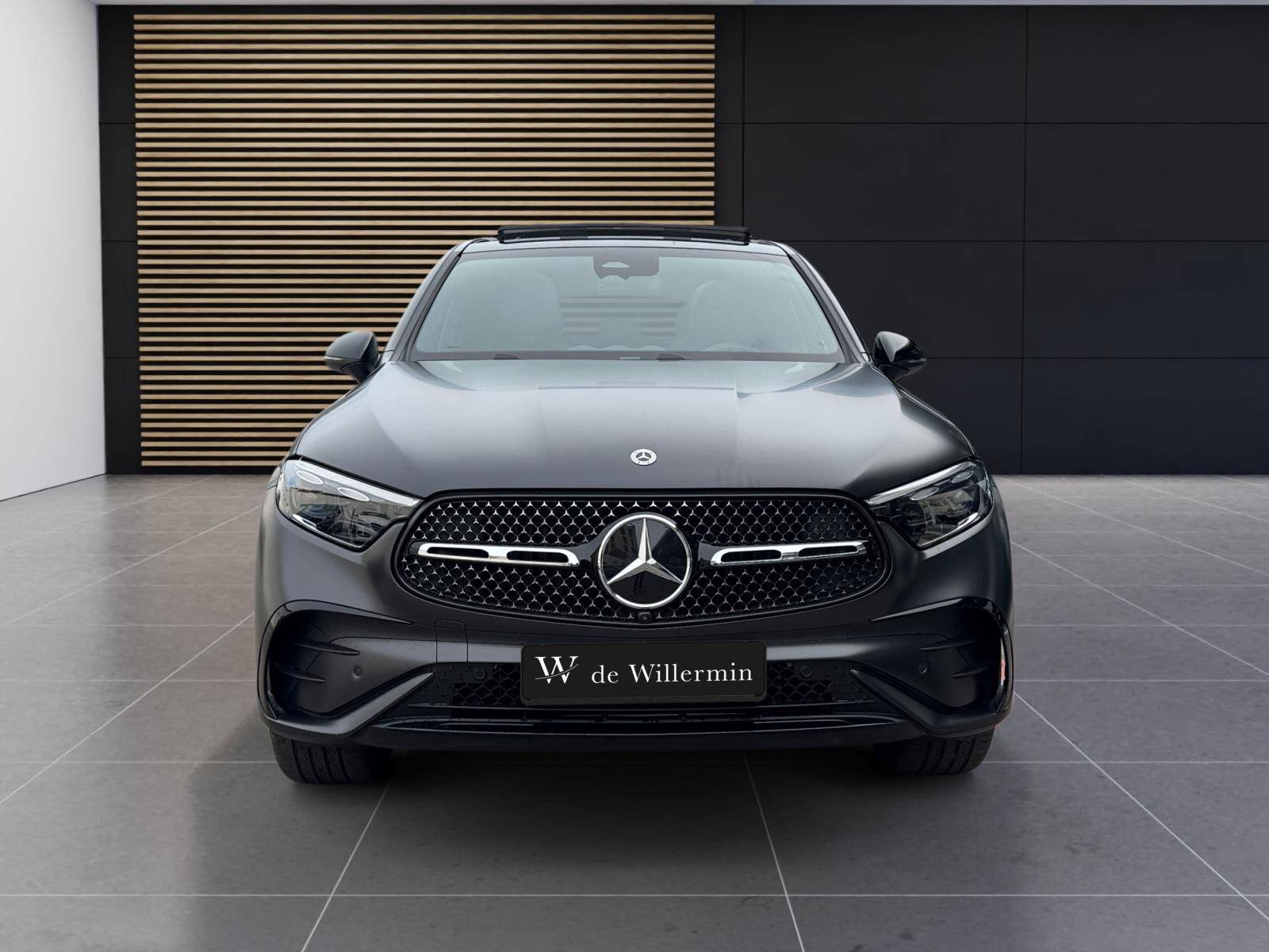 Image Mercedes-Benz GLC COUPÉ GLC 300 de Hybrid EQ 4MATIC Coupé AMG Line  GLC 300 d e Hybrid EQ 4MATIC Coupé AMG Line GLC 300 de Hybrid EQ 4MATIC Coupé AMG Line