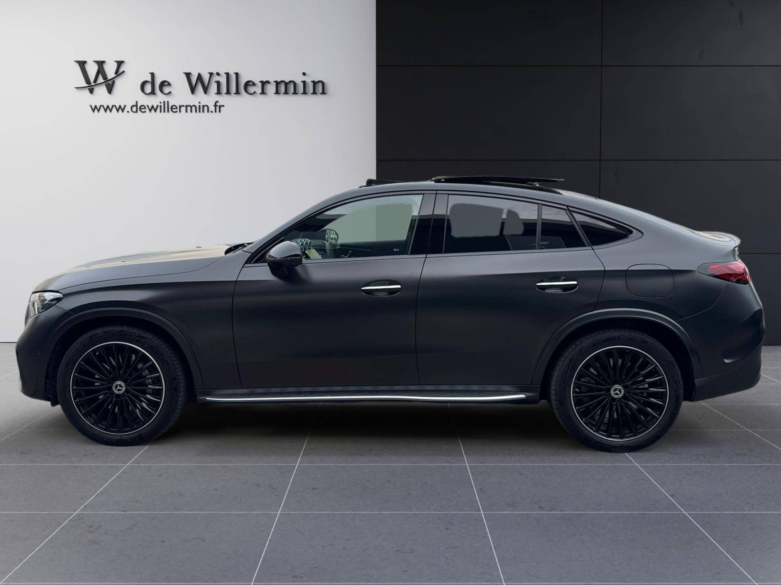 Image Mercedes-Benz GLC COUPÉ GLC 300 de Hybrid EQ 4MATIC Coupé AMG Line  GLC 300 d e Hybrid EQ 4MATIC Coupé AMG Line GLC 300 de Hybrid EQ 4MATIC Coupé AMG Line