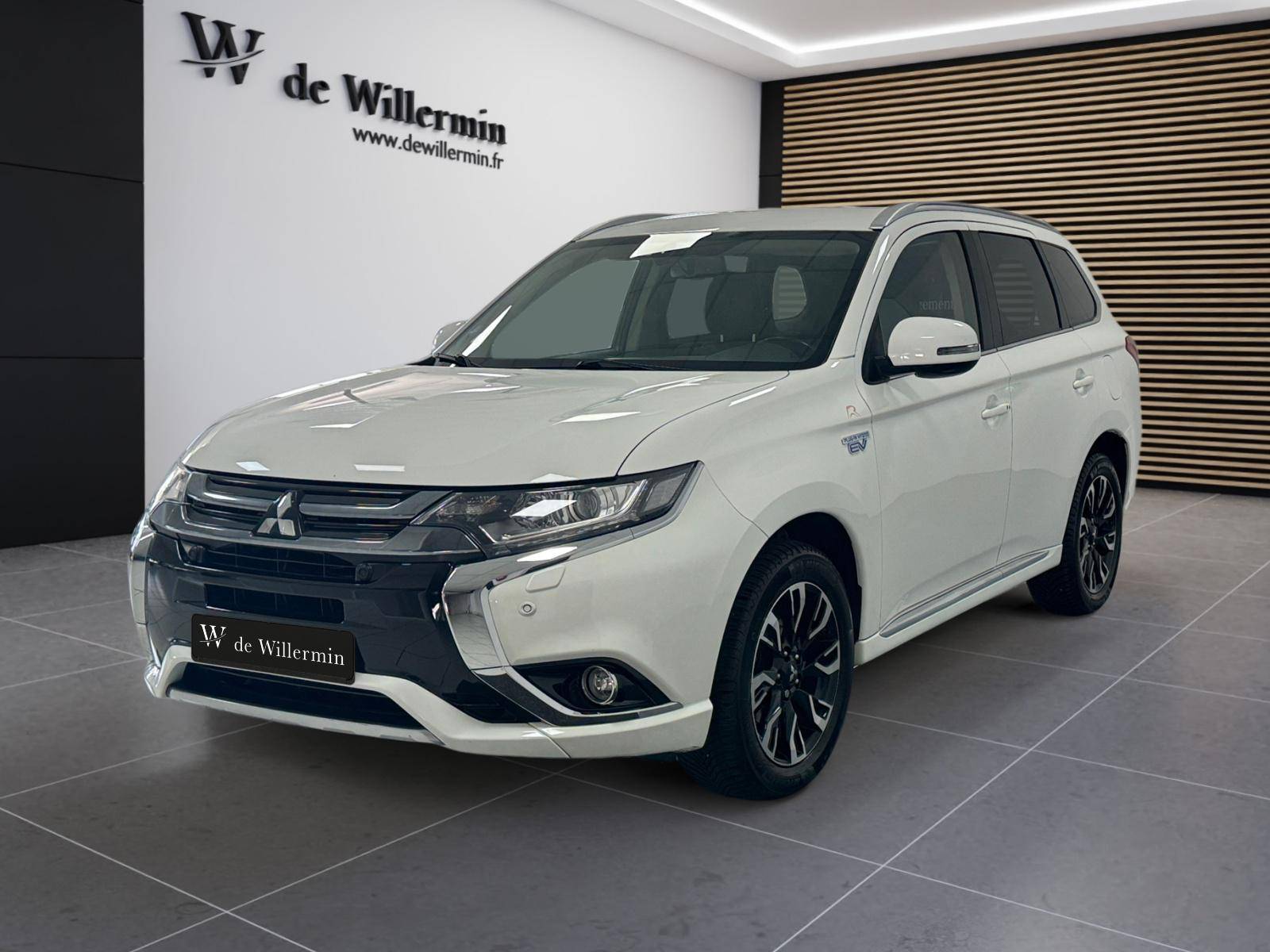 Photo MITSUBISHI OUTLANDER Outlander 2.0I 200 PHEV Hybride rechargeable Essence