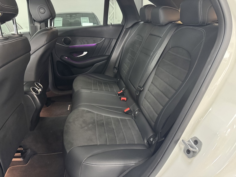 Image Mercedes-Benz GLC SUV GLC 300e 4MATIC SUV AMG Line   GLC 300e 4MATIC SUV AMG Line