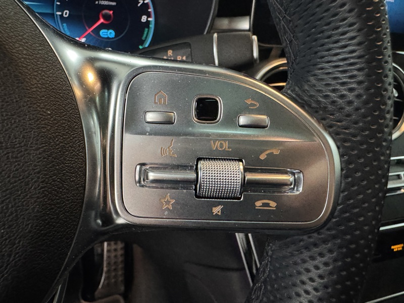 Image Mercedes-Benz GLC SUV GLC 300e 4MATIC SUV AMG Line   GLC 300e 4MATIC SUV AMG Line