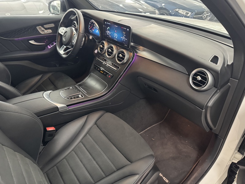 Image Mercedes-Benz GLC SUV GLC 300e 4MATIC SUV AMG Line   GLC 300e 4MATIC SUV AMG Line