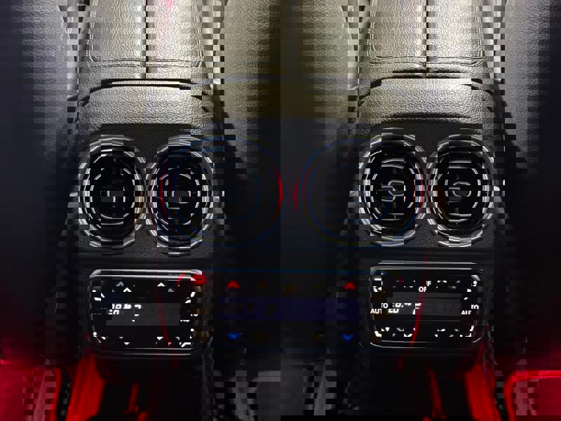 Image Mercedes-Benz CLASSE C BERLINE Classe C 300 e Hybrid EQ Berline AMG Line   Classe C 300 e Hybrid EQ Berline AMG Line