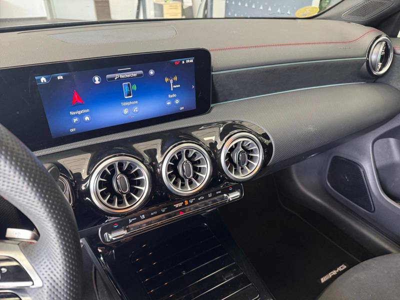 Image Mercedes-Benz CLA COUPÉ CLA 250 e Hybrid EQ Coupé AMG Line  CLA 250 e Hybrid EQ Coupé AMG Line CLA 250 e Hybrid EQ Coupé AMG Line