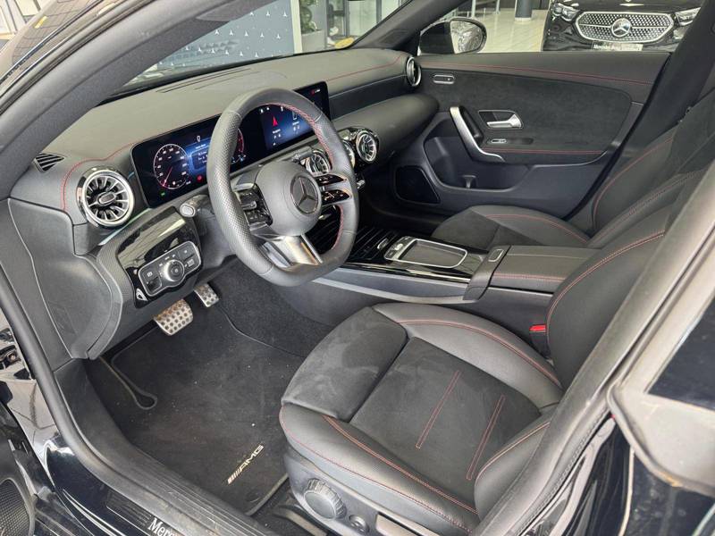 Image Mercedes-Benz CLA COUPÉ CLA 250 e Hybrid EQ Coupé AMG Line  CLA 250 e Hybrid EQ Coupé AMG Line CLA 250 e Hybrid EQ Coupé AMG Line