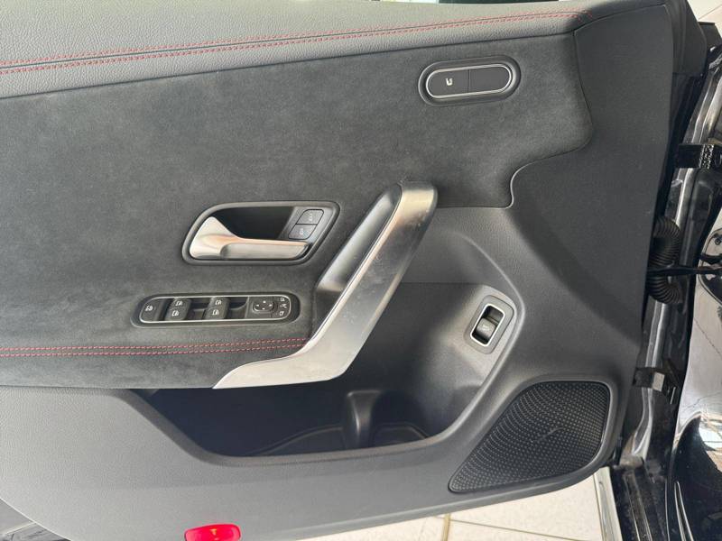 Image Mercedes-Benz CLA COUPÉ CLA 250 e Hybrid EQ Coupé AMG Line  CLA 250 e Hybrid EQ Coupé AMG Line CLA 250 e Hybrid EQ Coupé AMG Line