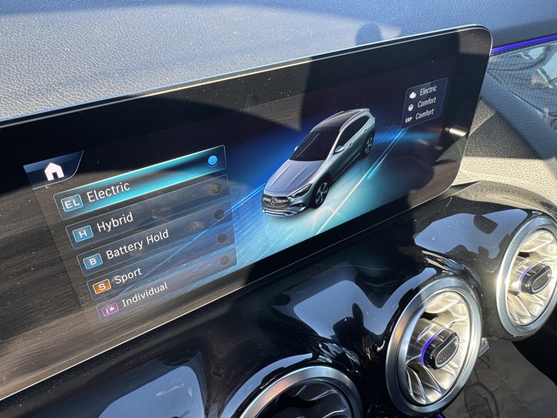 Image Mercedes-Benz GLA 250 e Hybrid EQ AMG Line   250 e Hybrid EQ AMG Line