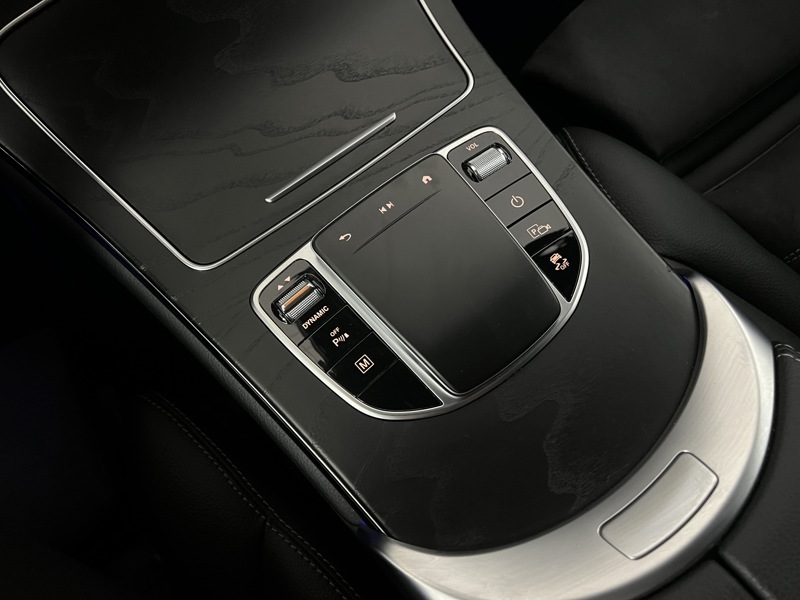 Image Mercedes-Benz GLC SUV GLC 300de 4MATIC SUV AMG Line   GLC 300de 4MATIC SUV AMG Line