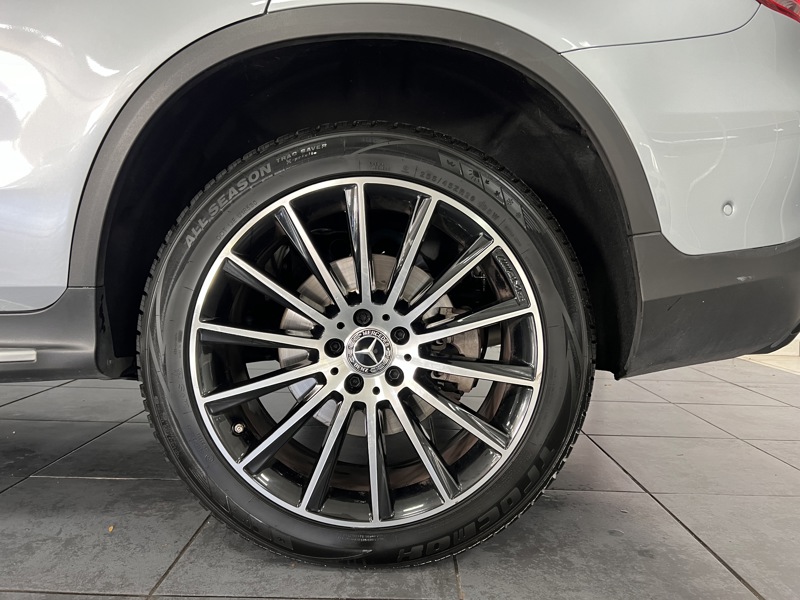 Image Mercedes-Benz GLC SUV GLC 300de 4MATIC SUV AMG Line   GLC 300de 4MATIC SUV AMG Line