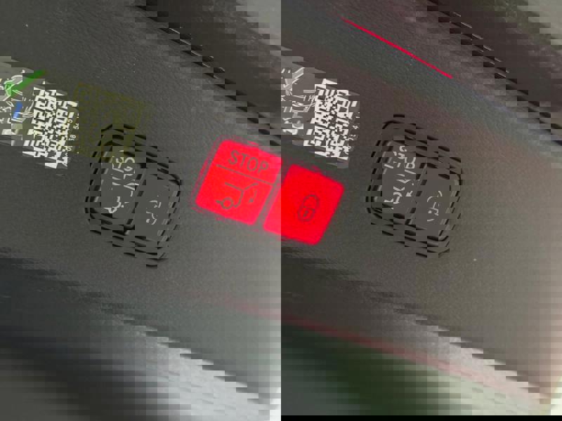 Image Mercedes-Benz GLC COUPÉ GLC 300 e Hybrid EQ 4MATIC Coupé AMG Line  GLC 300 e Hybrid EQ 4MATIC Coupé AMG Line GLC 300 e Hybrid EQ 4MATIC Coupé AMG Line