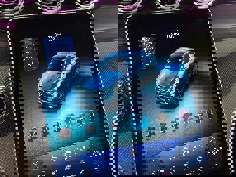 Image Mercedes-Benz GLC COUPÉ GLC 300 e Hybrid EQ 4MATIC Coupé AMG Line  GLC 300 e Hybrid EQ 4MATIC Coupé AMG Line GLC 300 e Hybrid EQ 4MATIC Coupé AMG Line