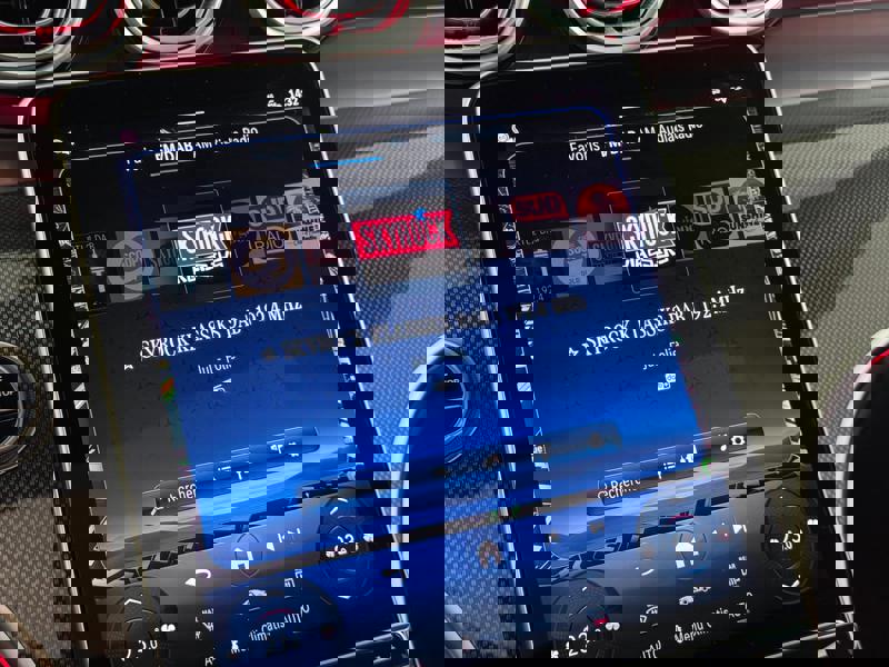 Image Mercedes-Benz GLC COUPÉ GLC 300 e Hybrid EQ 4MATIC Coupé AMG Line  GLC 300 e Hybrid EQ 4MATIC Coupé AMG Line GLC 300 e Hybrid EQ 4MATIC Coupé AMG Line