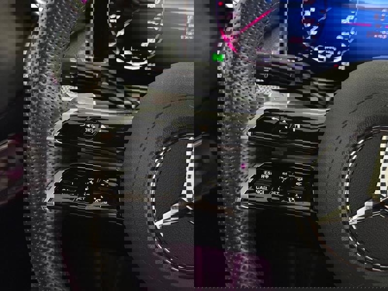 Image Mercedes-Benz GLC COUPÉ GLC 300 e Hybrid EQ 4MATIC Coupé AMG Line  GLC 300 e Hybrid EQ 4MATIC Coupé AMG Line GLC 300 e Hybrid EQ 4MATIC Coupé AMG Line