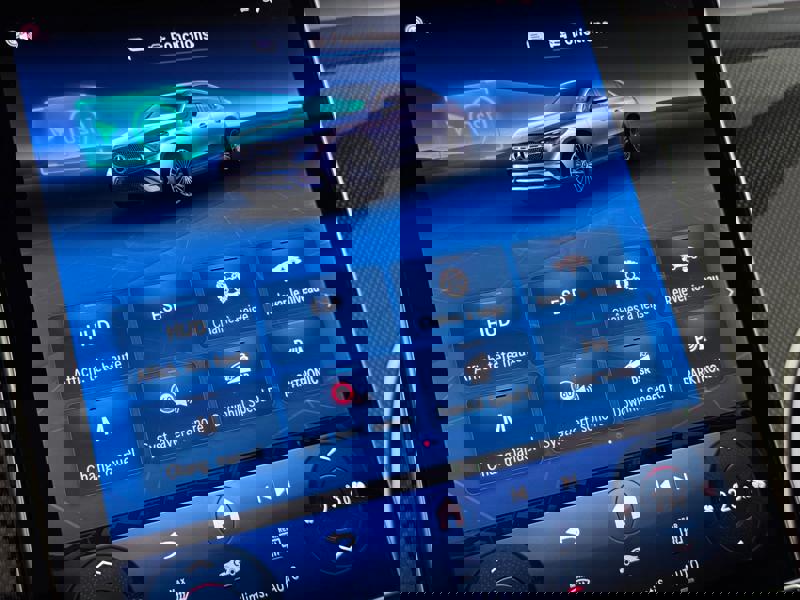 Image Mercedes-Benz GLC COUPÉ GLC 300 e Hybrid EQ 4MATIC Coupé AMG Line  GLC 300 e Hybrid EQ 4MATIC Coupé AMG Line GLC 300 e Hybrid EQ 4MATIC Coupé AMG Line