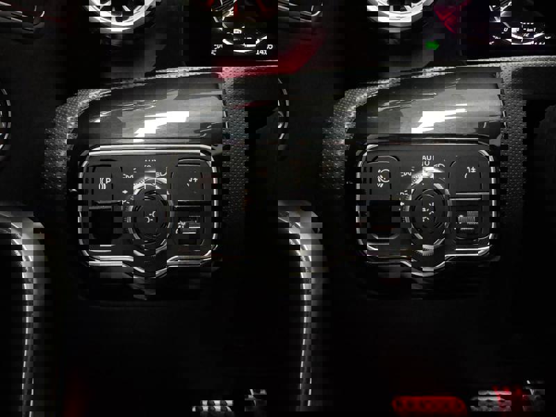 Image Mercedes-Benz CLA COUPÉ CLA 200 d Coupé AMG Line  CLA 200 d Coupé AMG Line CLA 200 d Coupé AMG Line