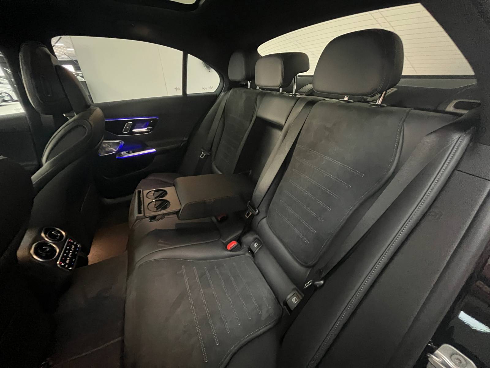 Image Mercedes-Benz CLASSE C BERLINE Classe C 220 d Berline AMG Line  Classe C 220 d Berline AMG Line Classe C 220 d Berline AMG Line