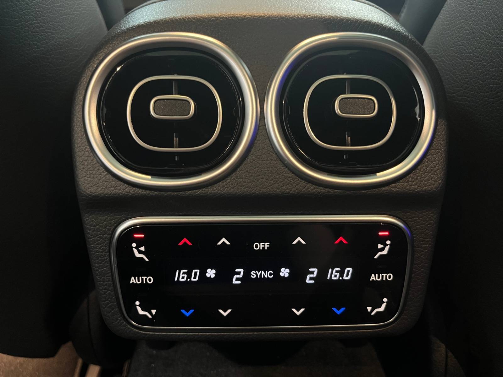 Image Mercedes-Benz CLASSE C BERLINE Classe C 220 d Berline AMG Line  Classe C 220 d Berline AMG Line Classe C 220 d Berline AMG Line